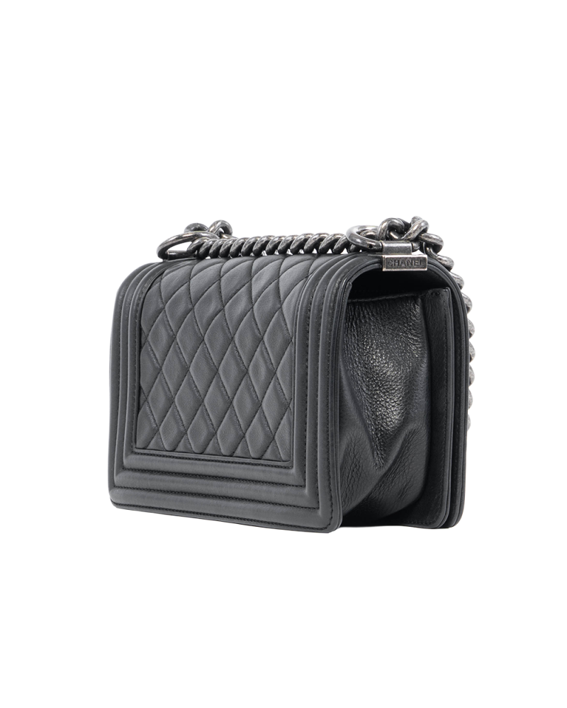 CHANEL BOY 8 BLACK LAMB RSHW 19576618 01600