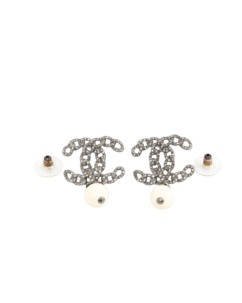 CHANEL CC LOGO CRYSTAL DROP EARRINGS 2.5 CM PEARL CRYSTAL SHW 5576