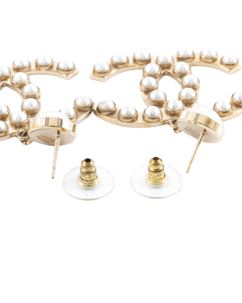 CHANEL CC LOGO PEARL EARRINGS 4 CM GOLD PEARL GHW 5207