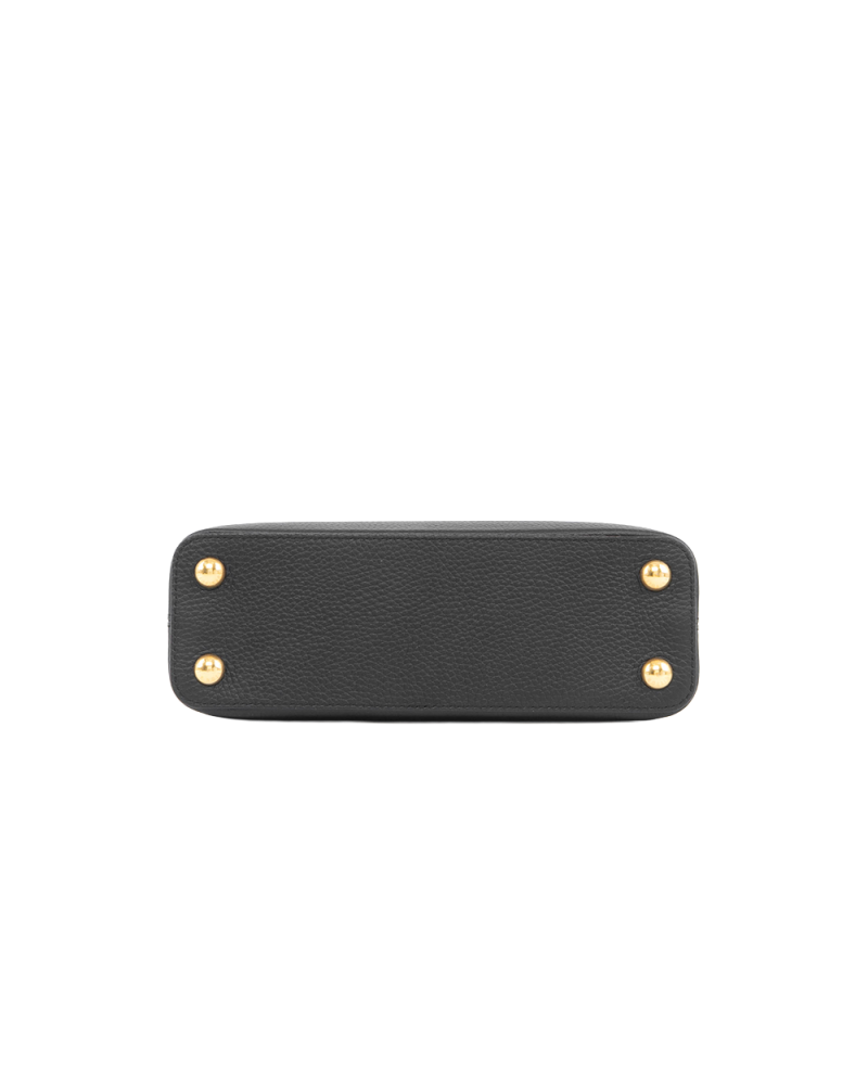 LV CAPUCINES BB BLACK TAURILLON GHW MICROCHIP 5304