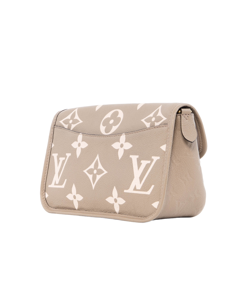 LV DIANE PM BEIGE GIANT MONOGRAM CALF GHW MICROCH 0603