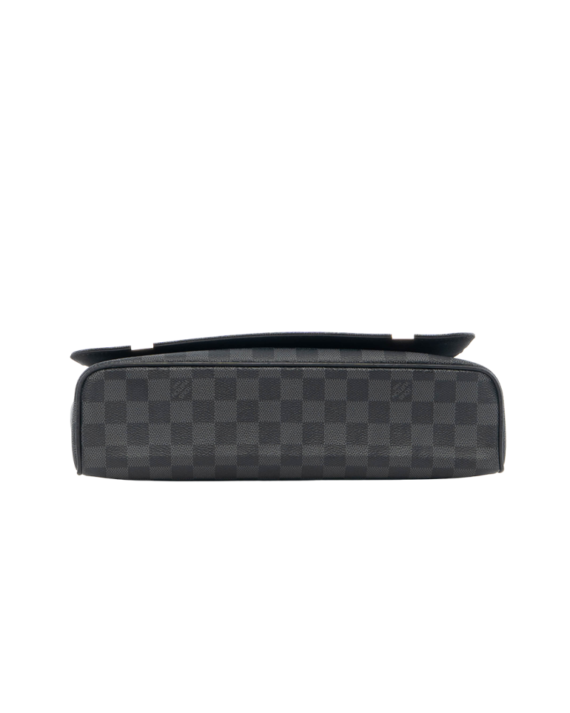 LV DISTRICT MESSENGER GM GRAPHITE DAMIER CANVAS SHW MICROCHIP 3520