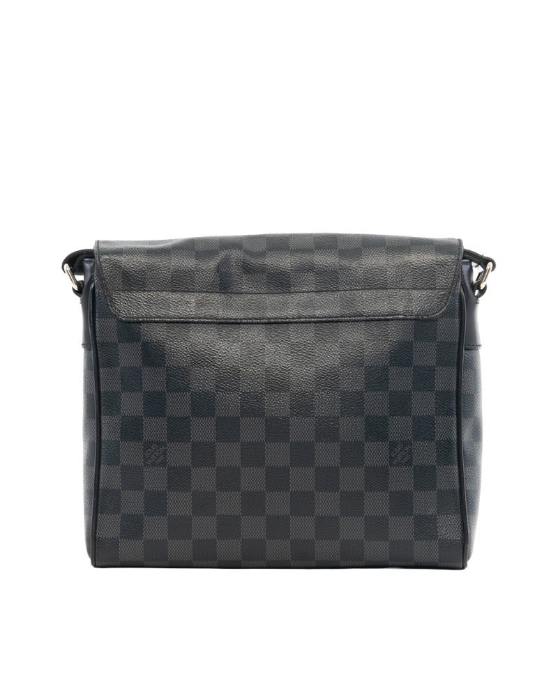 LV DISTRICT MESSENGER PM GRAPHITE DAMIER CANVAS SHW CA2108 7397