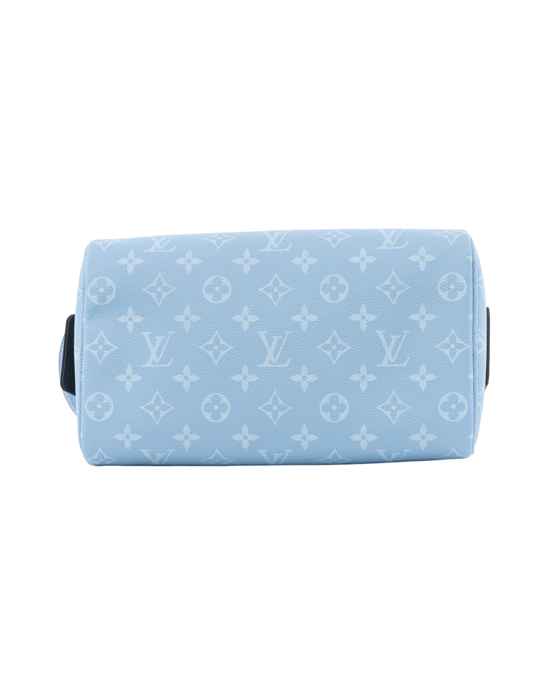 NEW LV DOPP KIT TAIGARAMA BLUE SKY BLUE MONOGRAM CANVAS SHW MICROCHIP 1113